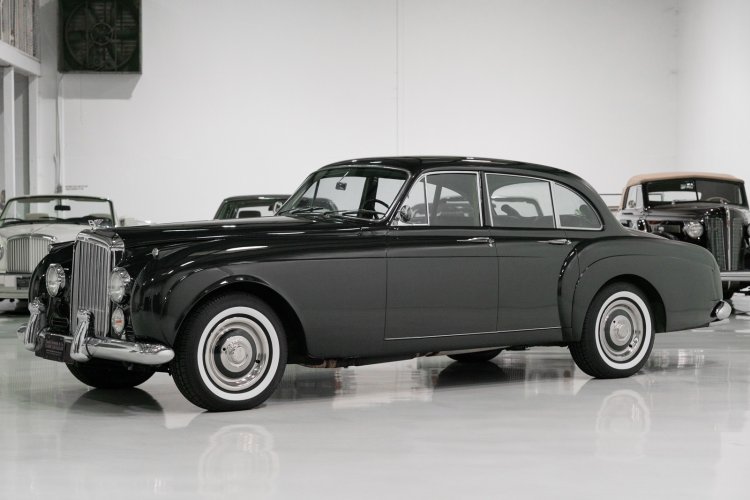 The Timeless Elegance of the 1958 Bentley S1 Continental 'Flying Spur' Sports Saloon by H.J. Mulliner