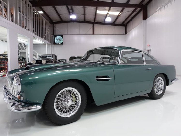 История Aston Martin DB4 Series II Sports Saloon 1960 года: Классика британского автомобилестроения