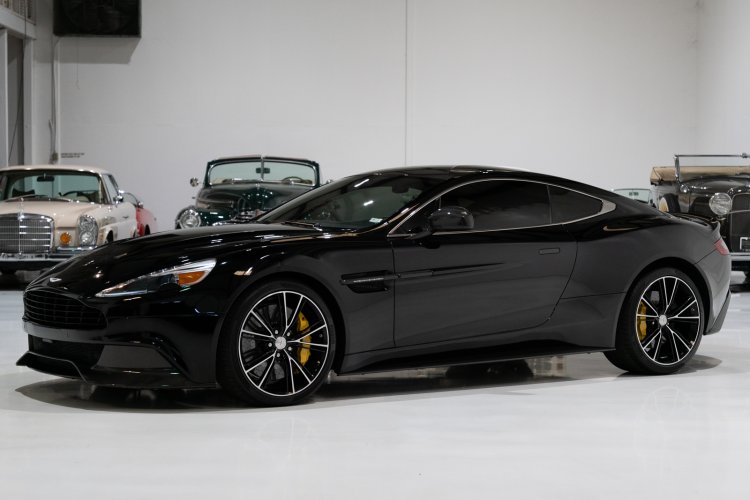 Aston Martin Vanquish Coupe 2014 года