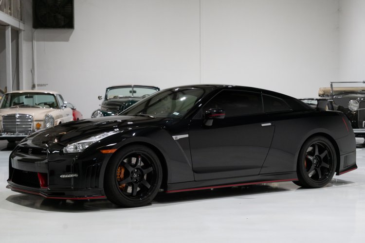 Nissan GT-R NISMO Coupe 2016 года